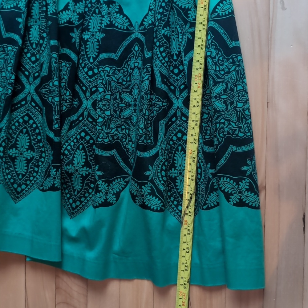 Tristan Emerald Green and Black Patterned Midi Dress - Picture 5 of 5
